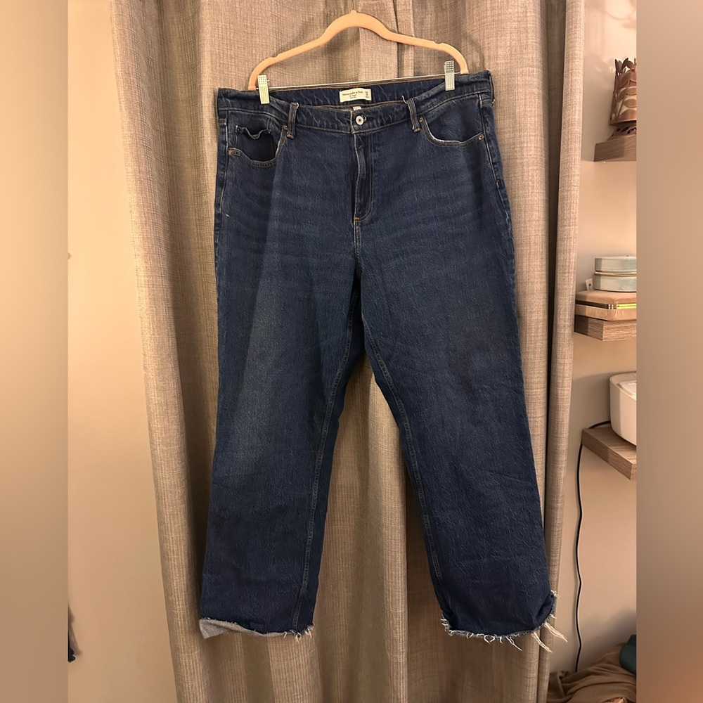 Abercrombie & Fitch Relaxed Fit Dark Blue Jeans